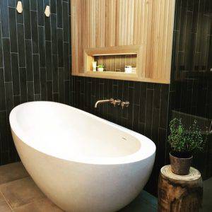 Baths Pietra Bianca Autumn Bath Colour: Malibu Solid Size: 1500x850x700 Place & Palette