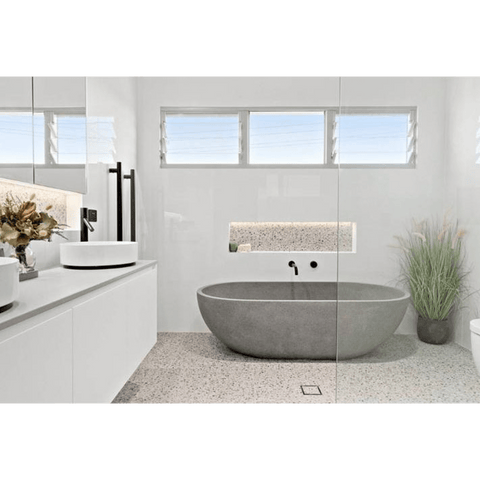Baths Pietra Bianca Ryese Bath Colour: Malibu Solid Size: 1600x800x520 Place & Palette