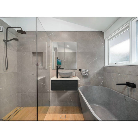 Baths Pietra Bianca Olive Bath Colour: Malibu Solid Place & Palette