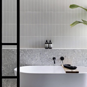 Baths Pietra Bianca Olive Bath Colour: Malibu Solid Place & Palette